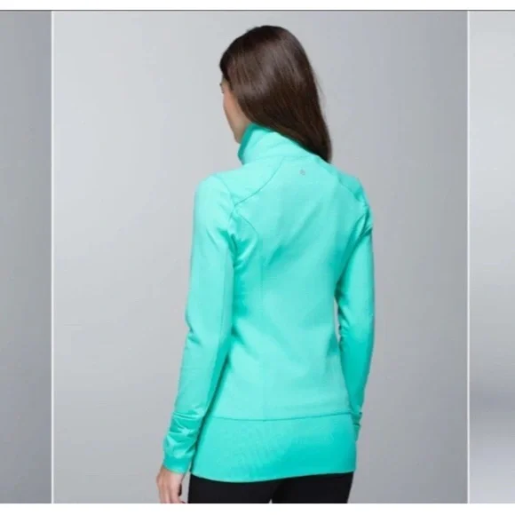 Beautiful Lululemon 3-piece Bundle. Size 6 - Picture 8 of 11